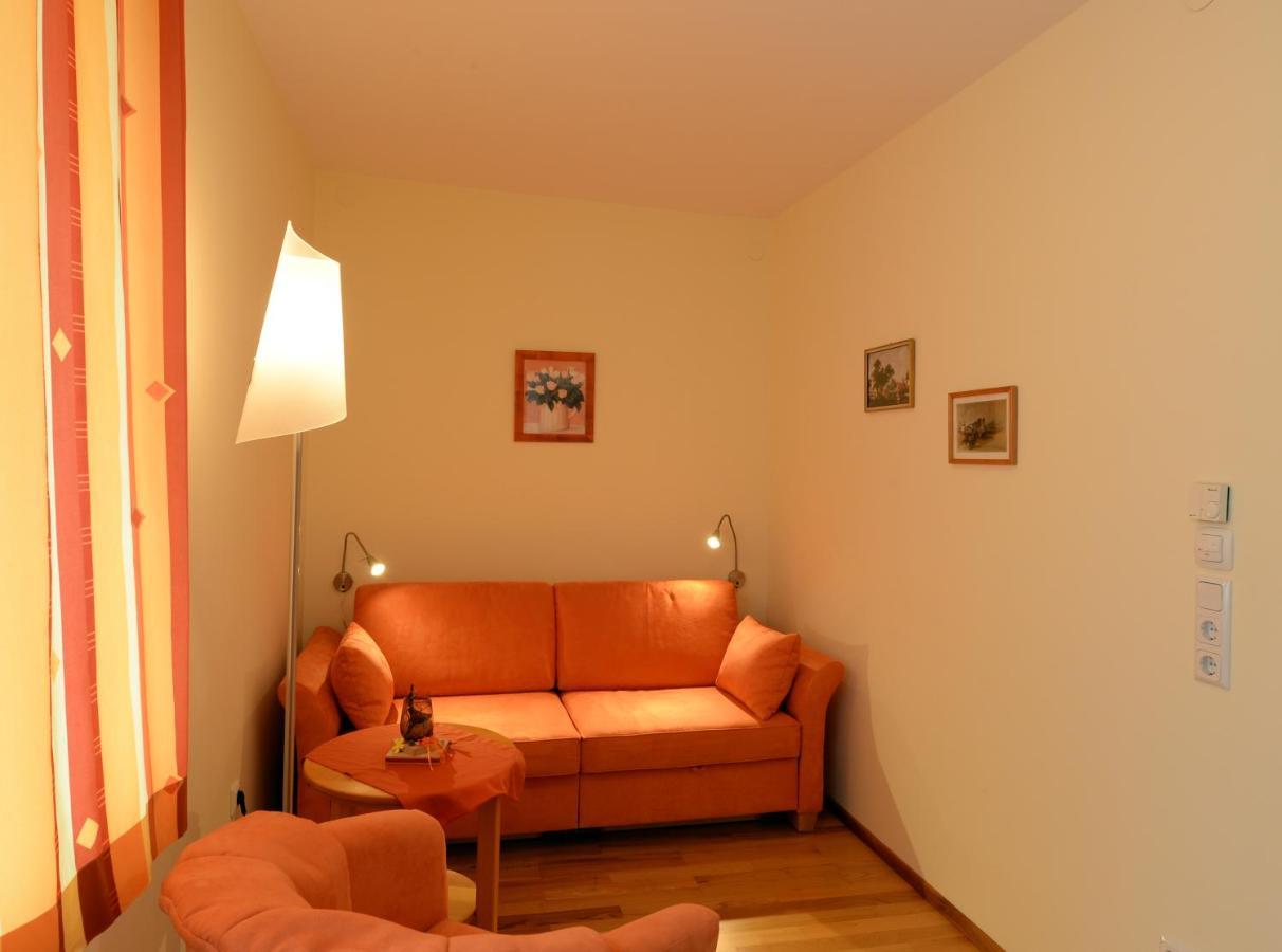 Ferienappartement Regina Schrems  Экстерьер фото