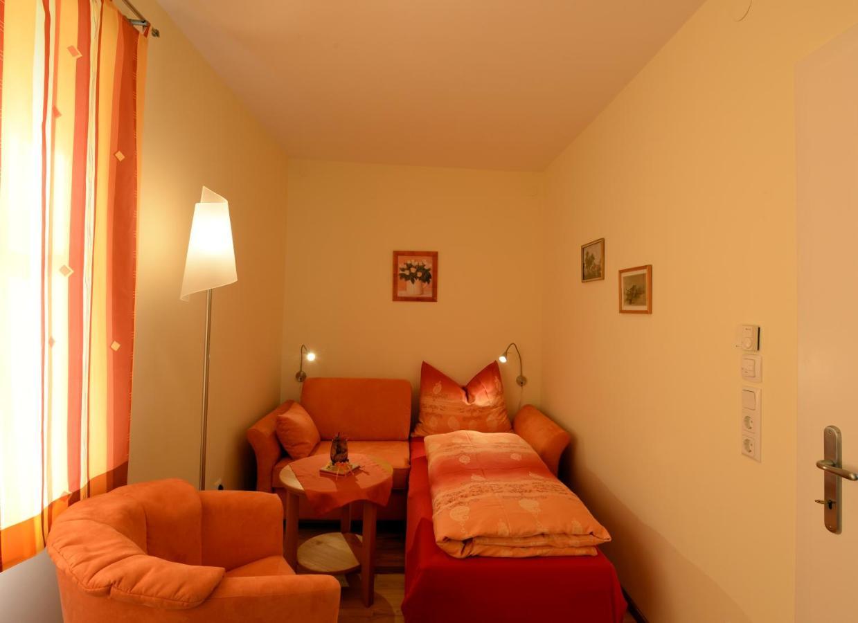 Ferienappartement Regina Schrems  Экстерьер фото