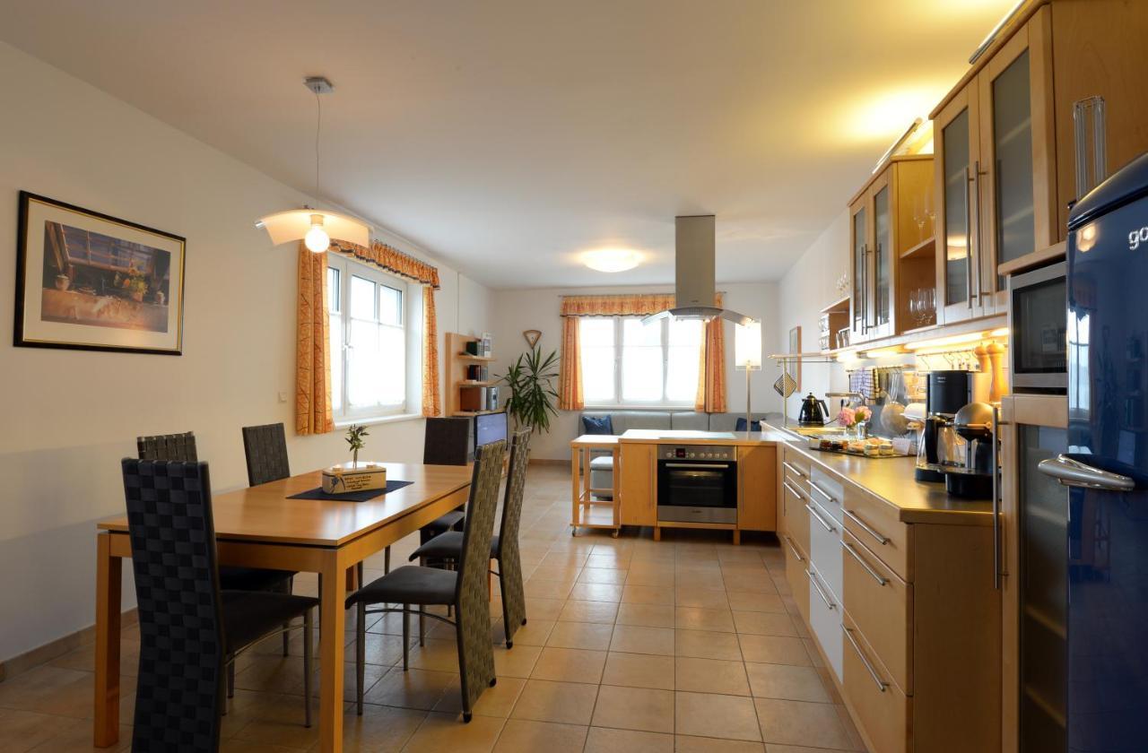 Ferienappartement Regina Schrems  Экстерьер фото