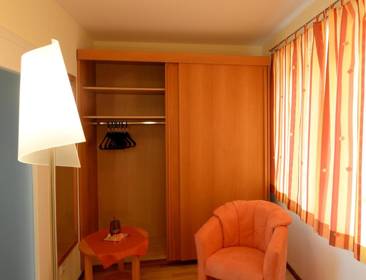 Ferienappartement Regina Schrems  Экстерьер фото
